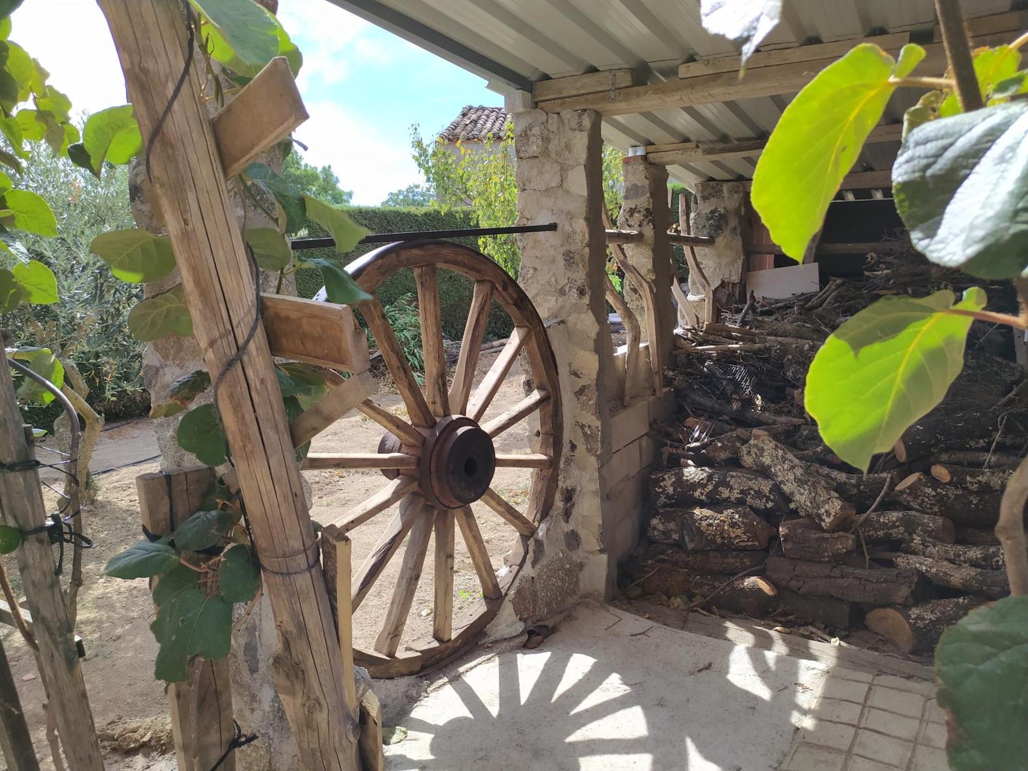 Casa Rural Mi Descanso Valdefuentes de Sangusín エクステリア 写真