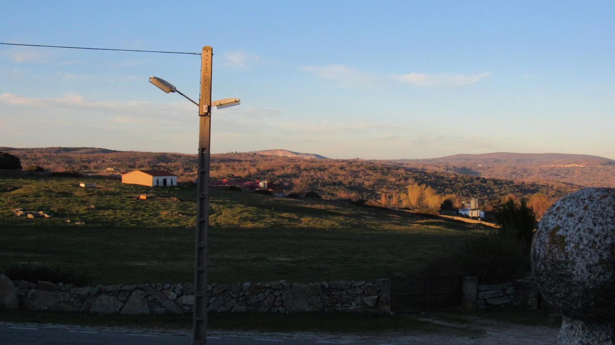 Casa Rural Mi Descanso Valdefuentes de Sangusín エクステリア 写真
